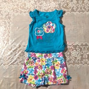 Girls 2T Shorts with 3 Shirts